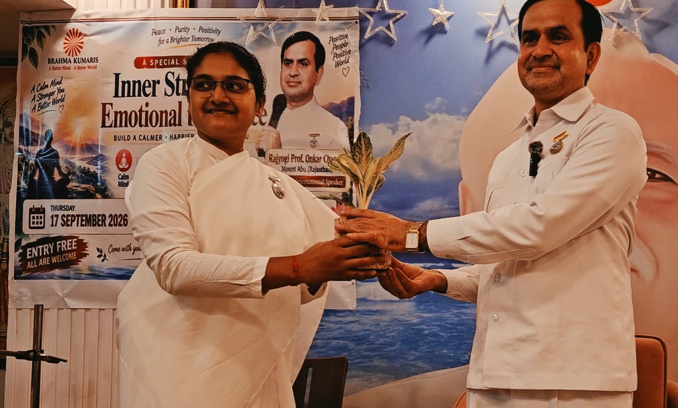 BK Sonam presenting sapling to Prof Onkar Chand Ji at Brahma Kumaris Sushant Lok 1 Gurugram